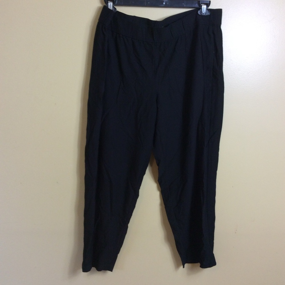NWOT Eileen Fisher black stretch cropped pants. XL. - Picture 3 of 8